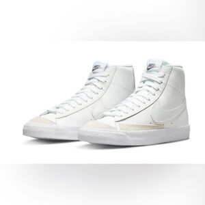 Nike Blazer Mid '77 GS 'Phantom Pale Ivory Sneakers Size 5Y